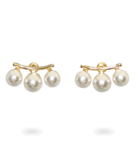 Triple Pearlピアス/イヤリング