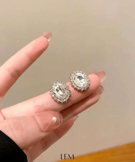 Oval Queenピアス/イヤリング