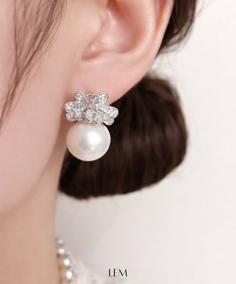 Clover Pearlピアス