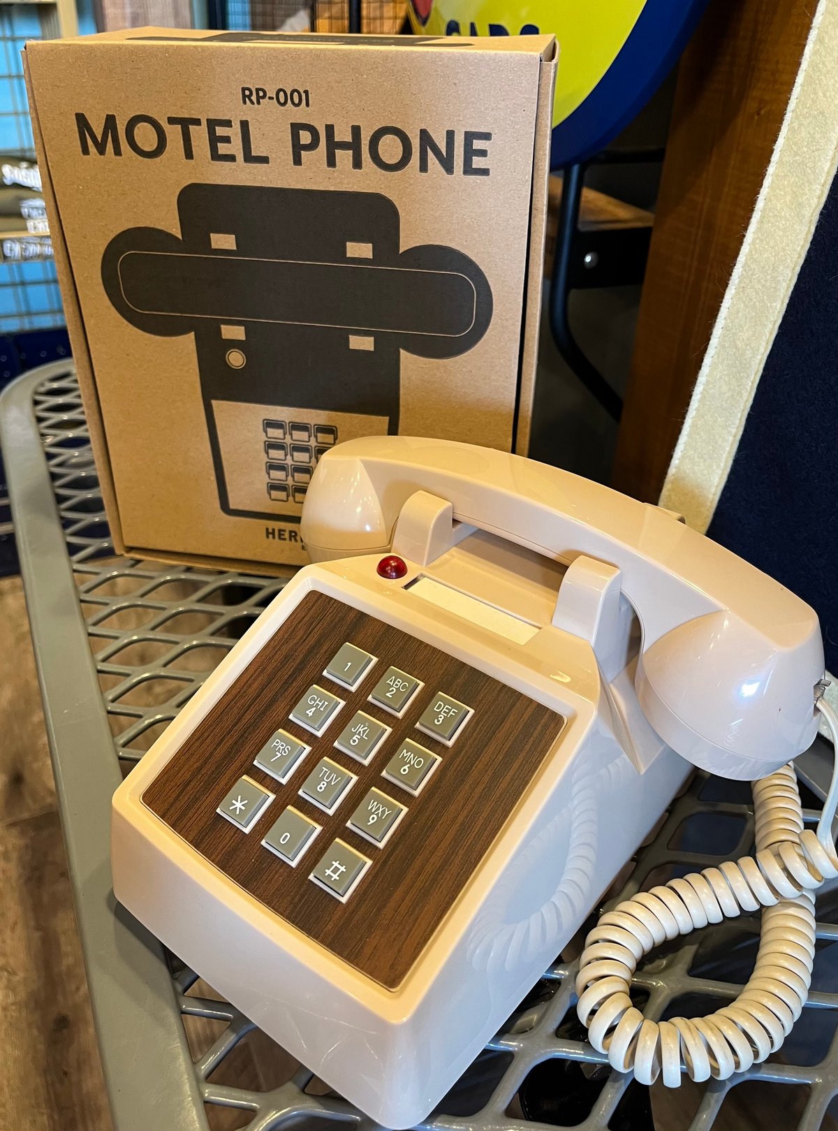 HERMOSA MOTEL PHONE ハモサ モーテルフォン | NEXT MARKET