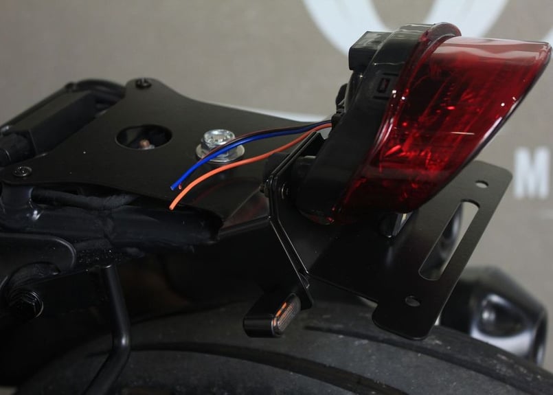 OZbyNEWING リアフェンダーカウル専用テール・ナンバーセット（RH1250S 