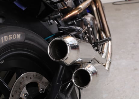 発売記念！送料無料！OZbyNEWINGハイパーマフラー(競技用）Sportster S専用