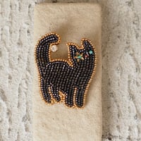 MADAM`S CAT black ブローチ