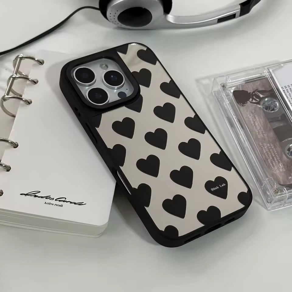 iPhone17対応】ブラックハート♥ミラーiPhoneケース | AURALALA | 輸