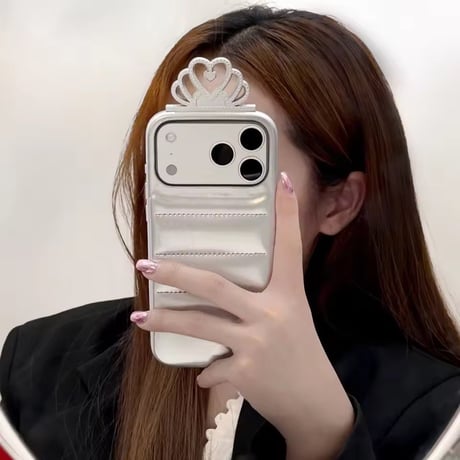 【iPhone17対応】クラウン付きダウンクッション風iPhoneケース