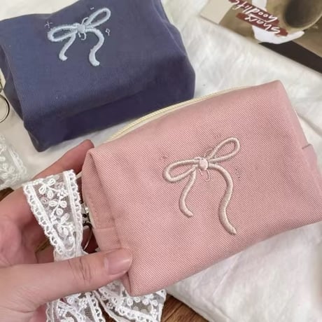 リボン刺繍シンプルポーチ