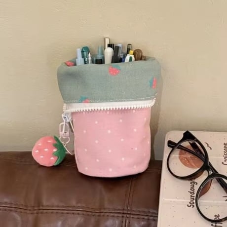 いちご🍓ペンポーチ/ペンケース/筆箱 /ポーチ