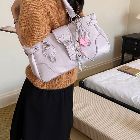 大人っぽデザインショルダーバッグ