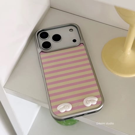 ミニウィングボーダーiPhoneケース