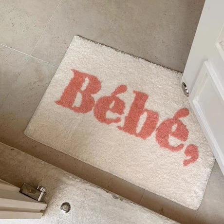 Bebe, ラグマット