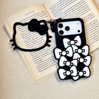 【iPhone17対応】ストラップ付リボンまみれiPhoneケース