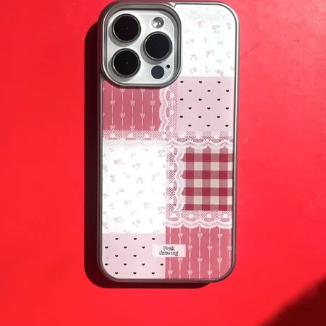 【iPhone17対応】レトロパッチワーク柄レースiPhoneケース