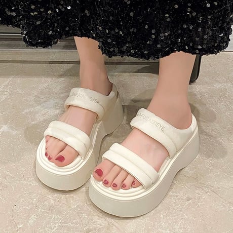 もちもちロゴレタリング厚底サンダル