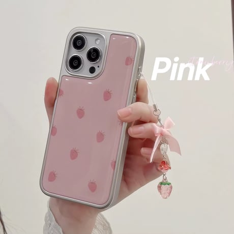 strawberry🍓チャーム付きiPhoneケース