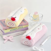 ロールケーキ🍰ペンケース