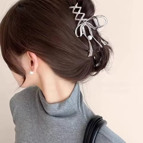 レースアップ風リボンヘアクリップ