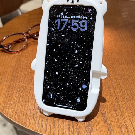 【iPhone17対応】まんまるしっぽスタンドくまさんiPhoneケース