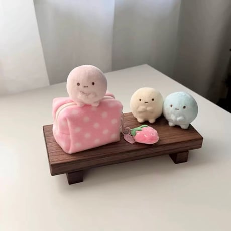 いちご🍓ピンクドットチャーム付きミニポーチ/AirPodsケース