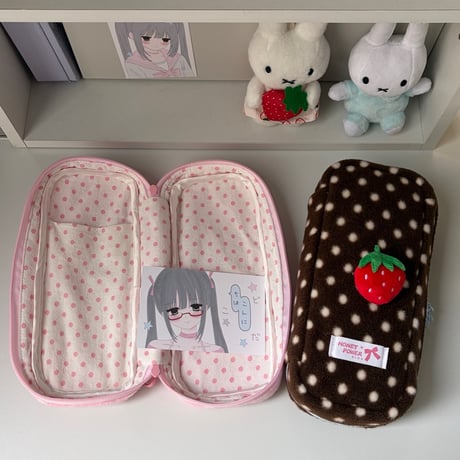 ストロベリー🍓ふわふわドットペンケース/筆箱