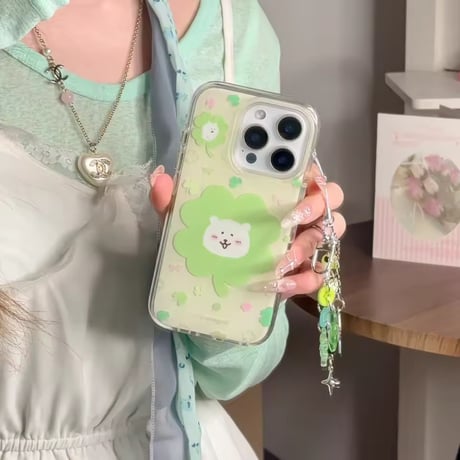 クローバー🍀チャーム付きiPhoneケース