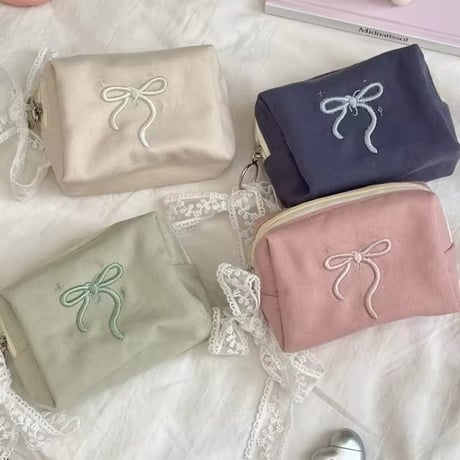 リボン刺繍シンプルポーチ