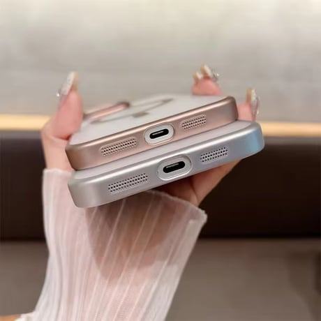 【MagSafe対応】マットメタルシースルーiPhoneケース