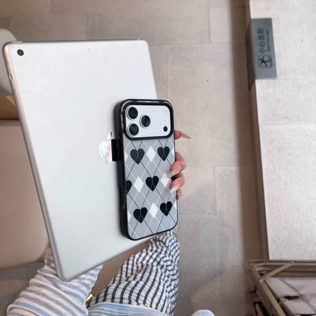 【iPhone17対応】ハートアーガイル柄iPhoneケース