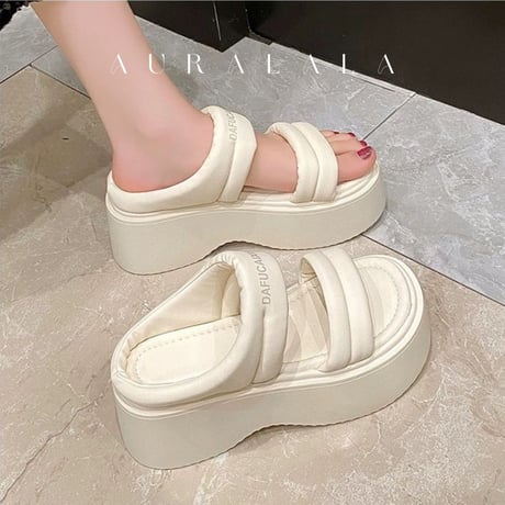 もちもちロゴレタリング厚底サンダル