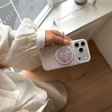 【iPhone17対応】ストロベリーミラーグリップ付きドットピンクiPhoneケース