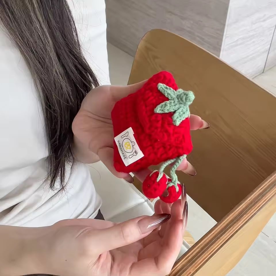 ニットかぎ編み🍅トマトAirPodsケース | AURALALA | 輸入韓国雑貨