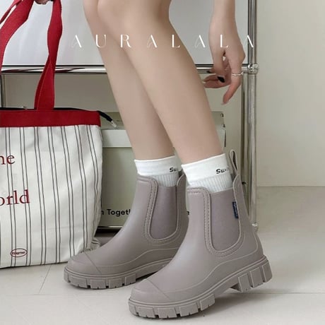 梅雨でもおしゃれ✨ショートレインブーツ☔
