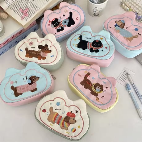 わんにゃん刺繍ポーチ