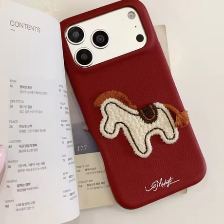 【iPhone17対応】フェイクレザーお馬さん刺繍iPhoneケース