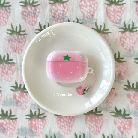 ピンクストロベリー🍓チャーム付きiPhone