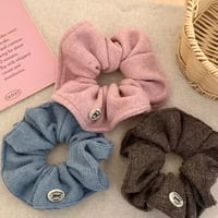 シンプルニットプレートタグ付きシュシュ