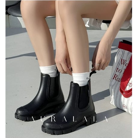 梅雨でもおしゃれ✨ショートレインブーツ☔