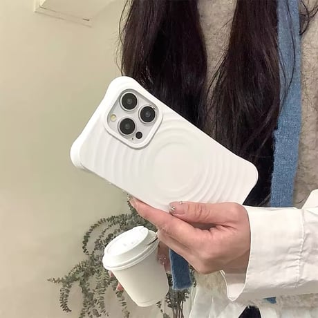 MagSafe対応！波打ち角しっかりiPhoneケース