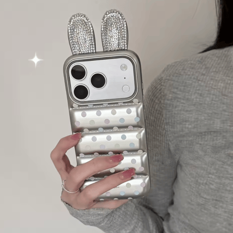 【iPhone17対応】カラフルドットうさみみクッションiPhoneケース