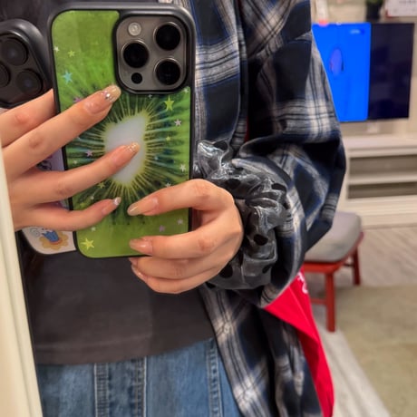 【iPhone17対応】キウイフルーツ🥝✨iPhoneケース