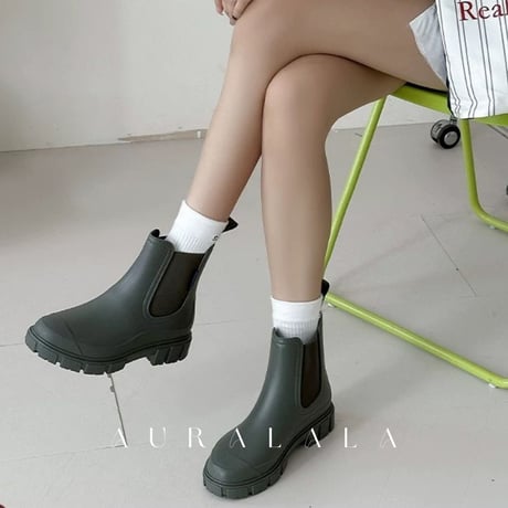 梅雨でもおしゃれ✨ショートレインブーツ☔