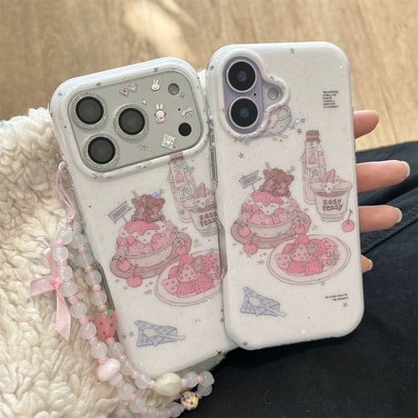 【iPhone17対応】メルヘンイラストストロベリー🍰ベアiPhoneケース