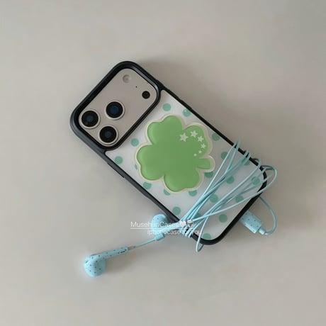 【iPhone17対応】クローバーグリップ🍀ドットiPhoneケース