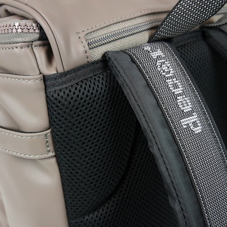 Raffine／パウダーブラウン