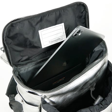 newtro／シルバー