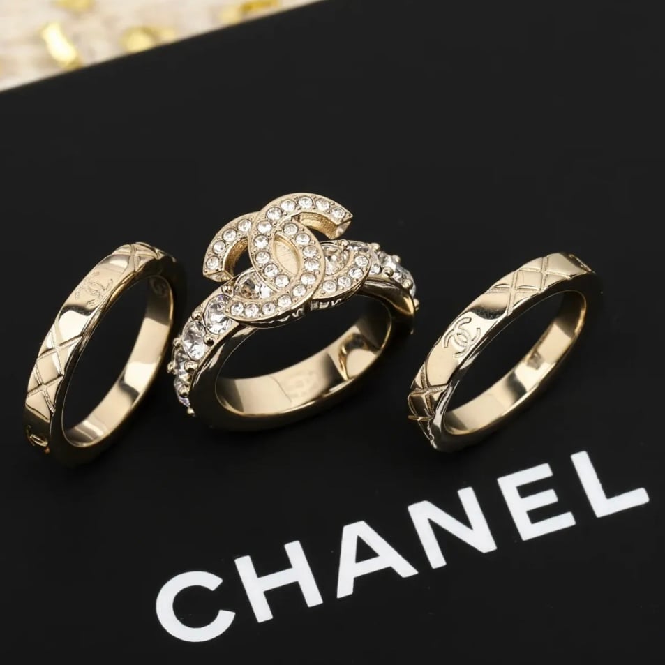 人気商品の 正規品］CHANEL リング セット ゴールド系