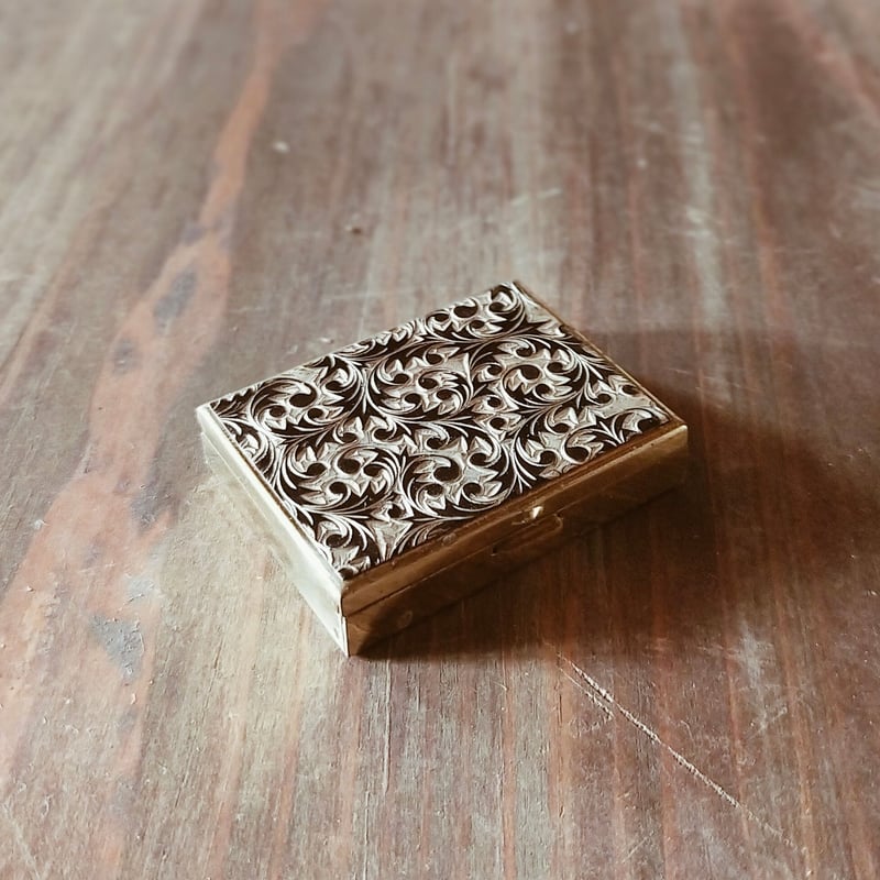 昔のコンタクト入れ | 生活骨董の店 dadatools.