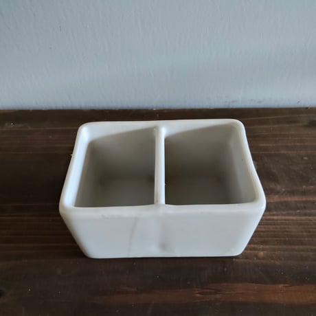陶器の筆洗い／角形