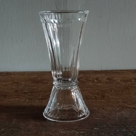 ガラスのメジャーカップ