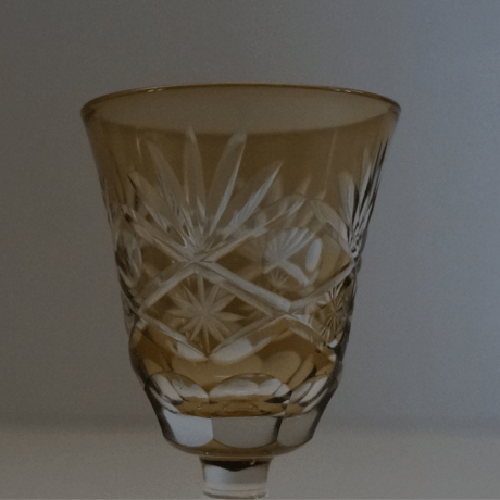 切子のグラス／飴色
