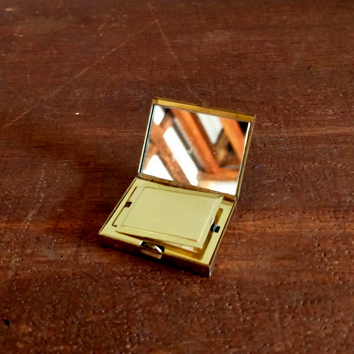 昔のコンタクト入れ | 生活骨董の店 dadatools.